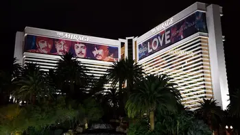 Iconic Las Vegas Hotel to Suddenly Close. Here's What Will Replace It