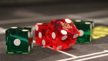 Beginners don't need to be afraid to try live craps at Rockford Casino