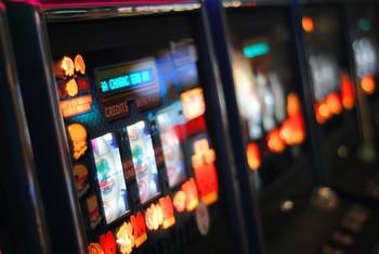 Behind the Reeals: Unveiling the Mechanics of Online Slots and Strategies to Win