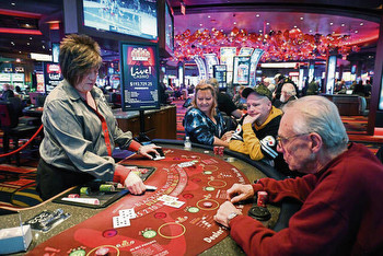 'Here I am 3 years later, loving it': Live Casino Pittsburgh hosts free dealer school