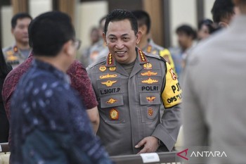 Indonesian police chief vows to track down online gambling kingpins