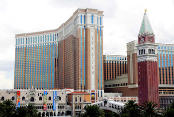 Las Vegas Advisor: Las Vegas room rates drop for the holidays