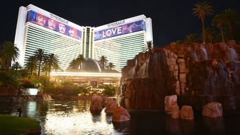 Las Vegas Mirage Casino is closing, but it has $1.6M to pay out first