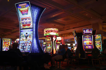 Nevada gaming win hold steady in August