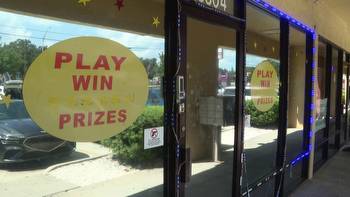 Slot machines, cash seized from Bradenton arcade known for illegal gambling