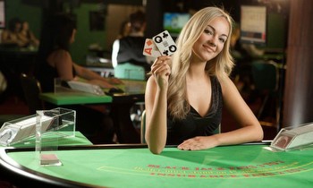 The Evolution of Online Casinos From Classic Slots to Live Dealers