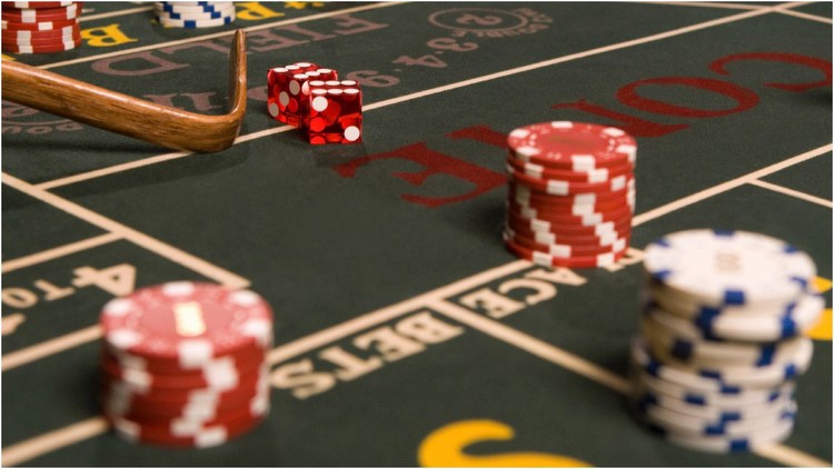 Man Flips Out At Craps Table, Has Outrageous Meltdown: VIDEO