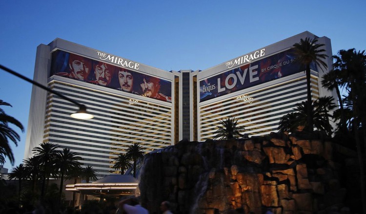 Mirage Hotel and Casino in Las Vegas giving away $1.6 million in prizes before it shuts down