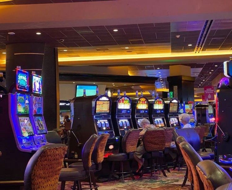 Pennsylvania Casinos Earn Nearly $850M From Retail Slots & Table Games, Per AGA Report