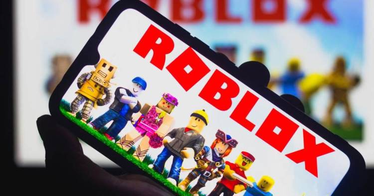 Roblox accused of allowing gambling sites to target minors