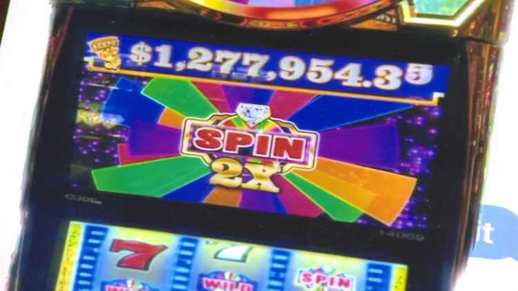 Woman says casino won't pay out jackpot